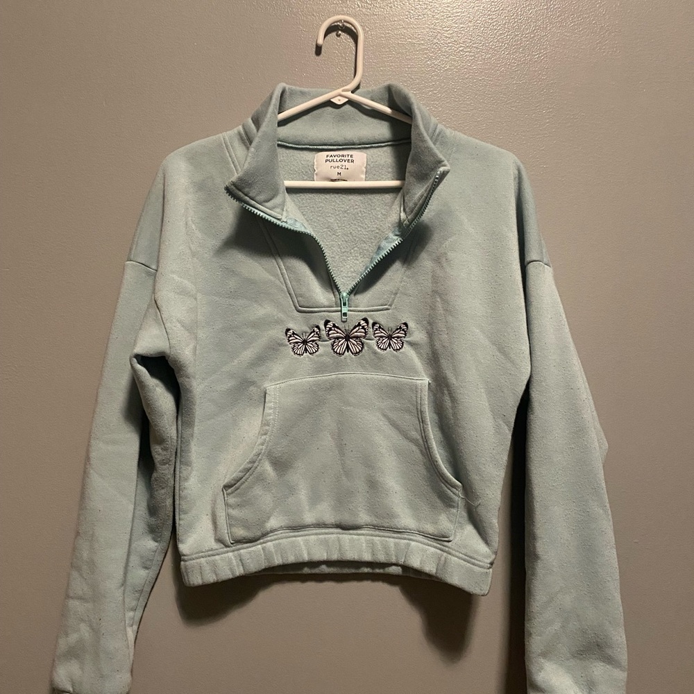 butterfly cropped hoodie 🦋